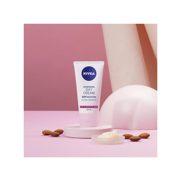 NIVEA Nourishing Day Cream, 50ml