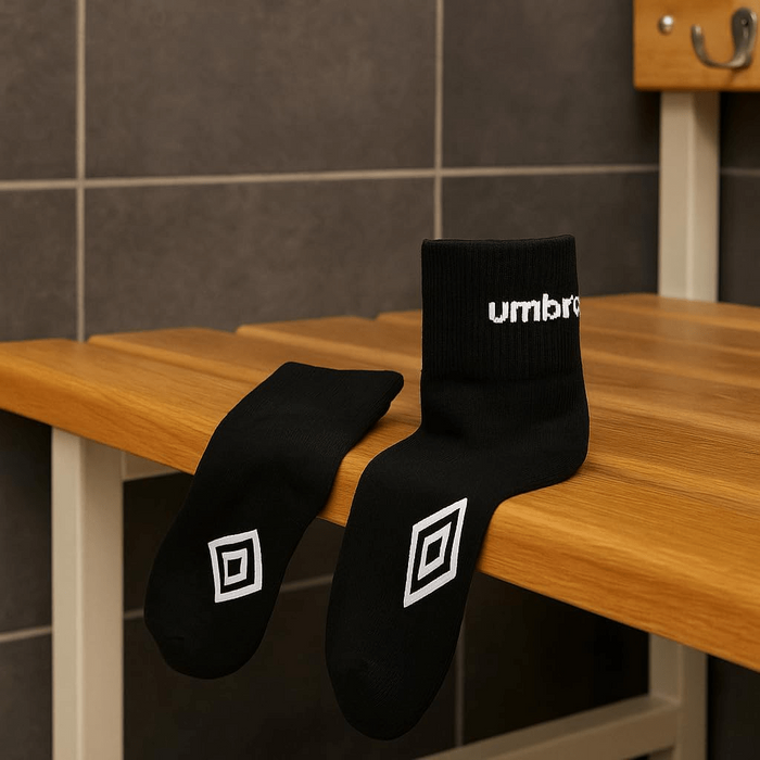 Umbro Ice Gift Set For Men - 2-in-1 Hair & Body Wash (150ml) & Men's Sport Socks