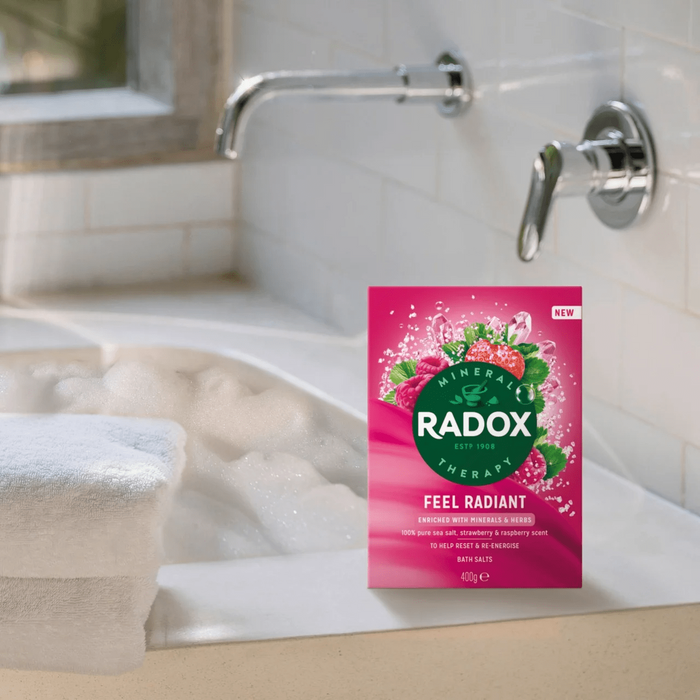 Radox Feel Radiant Bath Salt (400g)